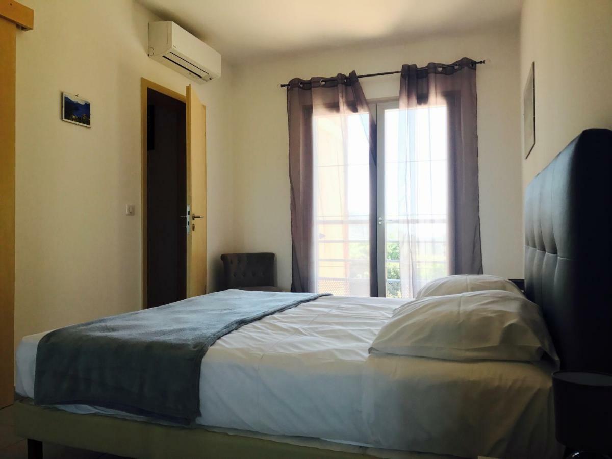Apartmán Casale A Figa Bianca Patrimonio Exteriér fotografie